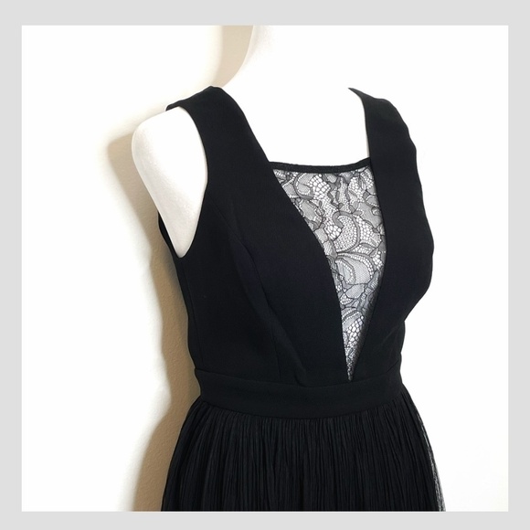 BCBGeneration Mini Dress Chiffon Skirt Lace Insert Front V Sleeveless Black - Picture 5 of 11